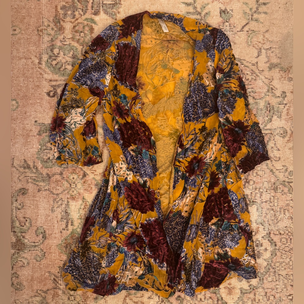 Floreat Mustard and Cream Floral Kimono